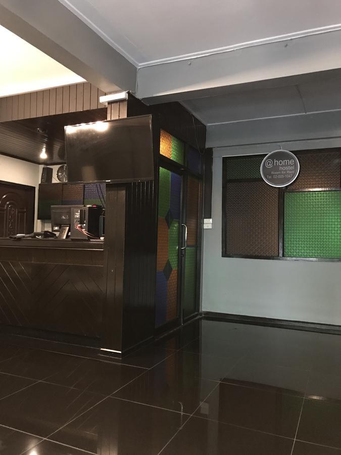 Add Home Hostel Vipavadee 42 Bangkok Esterno foto