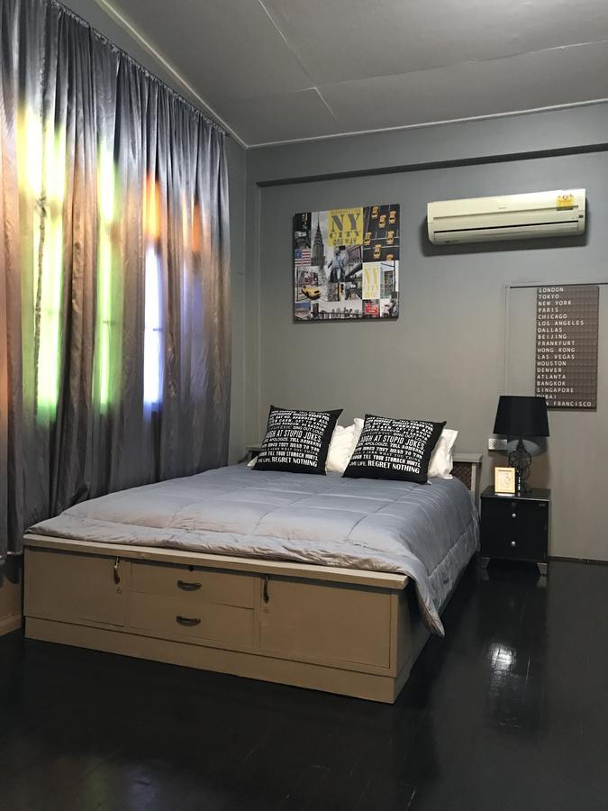 Add Home Hostel Vipavadee 42 Bangkok Esterno foto